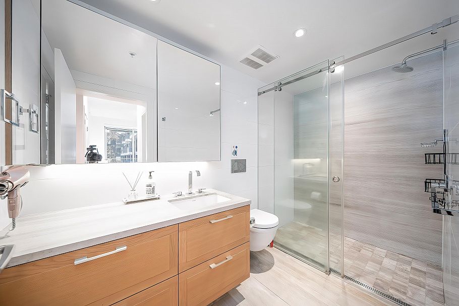 311 7228 Adera Street Vancouver, BC - 16