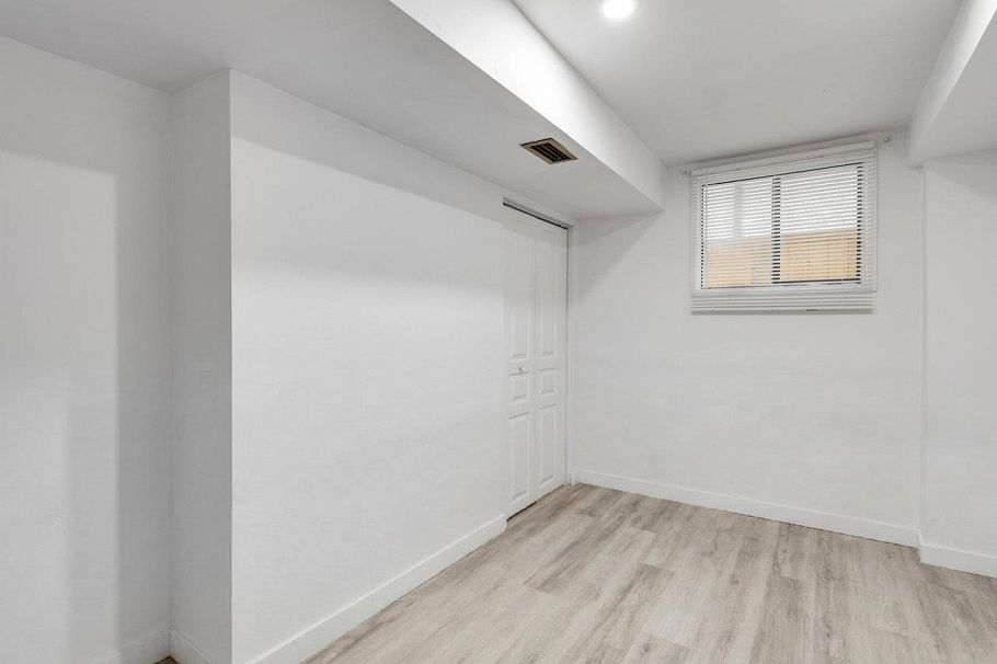 4168 Parker Street Burnaby, BC - 22