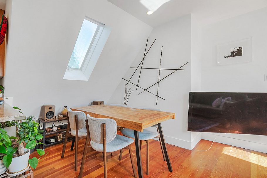 1847 Kitchener Street Vancouver, BC - 4