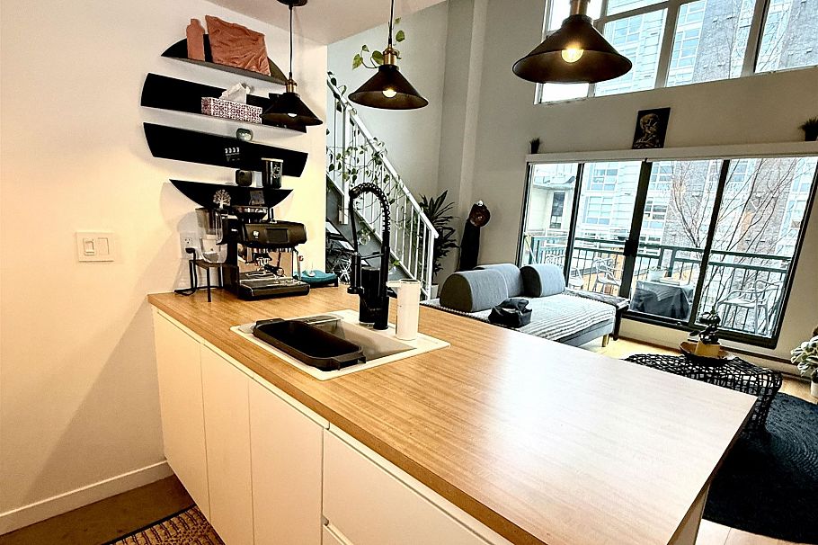 612 22 E Cordova Street Vancouver, BC - 6