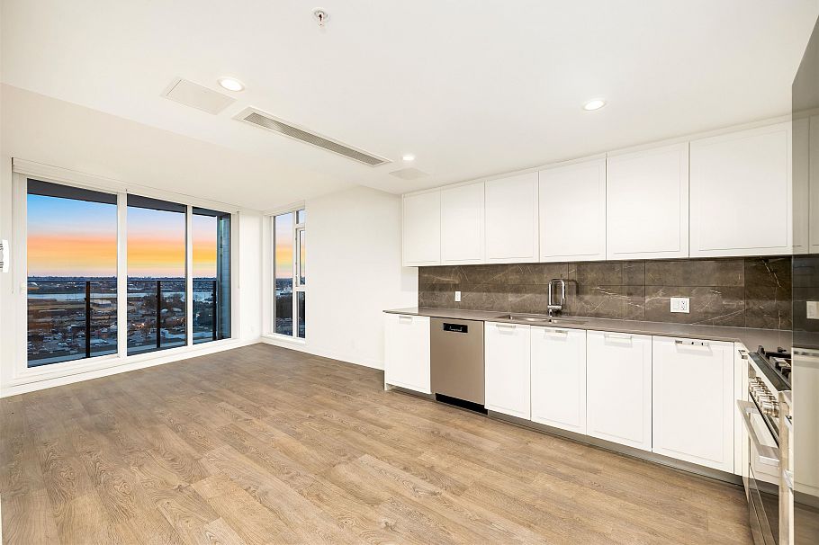 1705 1401 Hunter Street North Vancouver, BC - 14