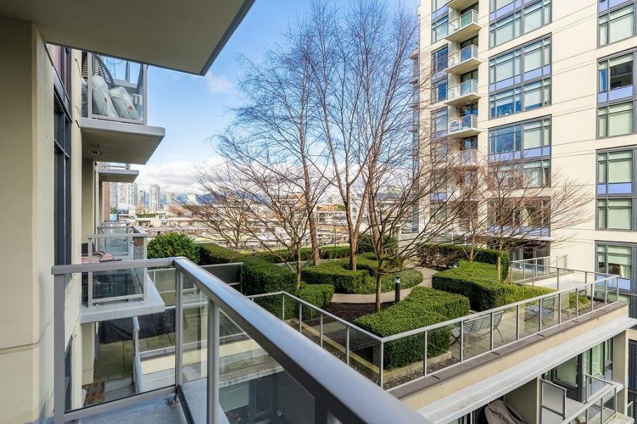 701 1708 Columbia Street Vancouver, BC - 26