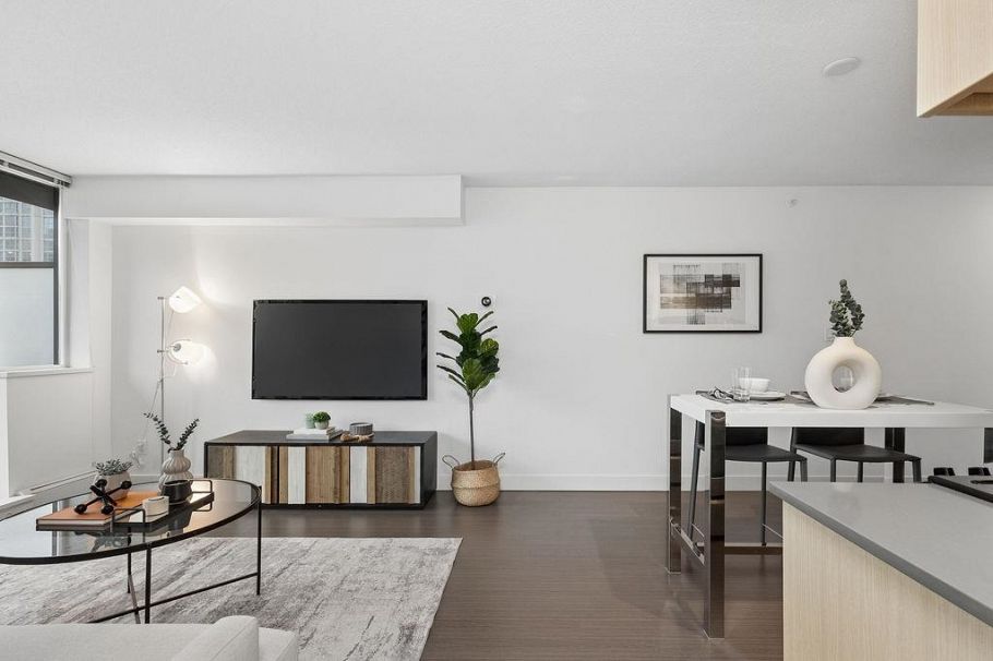 902 1325 Rolston Street Vancouver, BC - 10