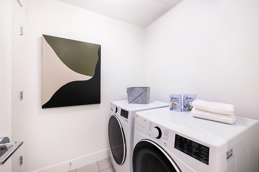 PH 1103 2325 Emery Court North Vancouver, BC - 23