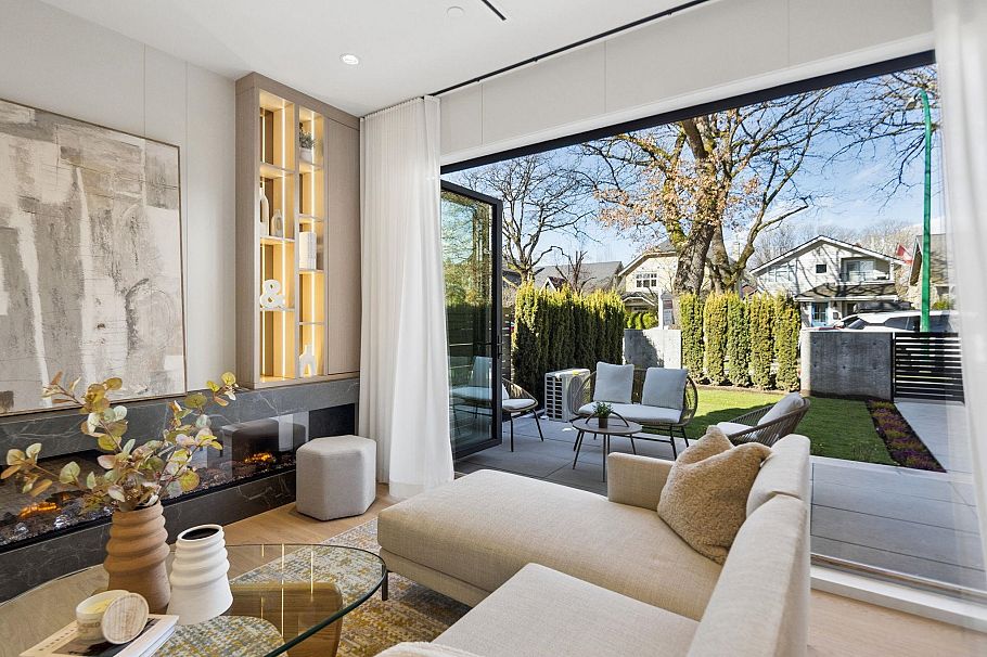 1 3036 W 13th Avenue Vancouver, BC - 5