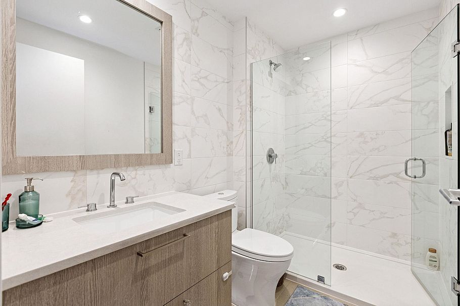 303 707 E 3rd Street North Vancouver, BC - 28