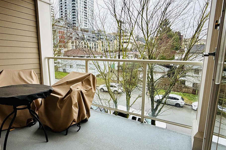 301 3651 Foster Avenue Vancouver, BC - 8