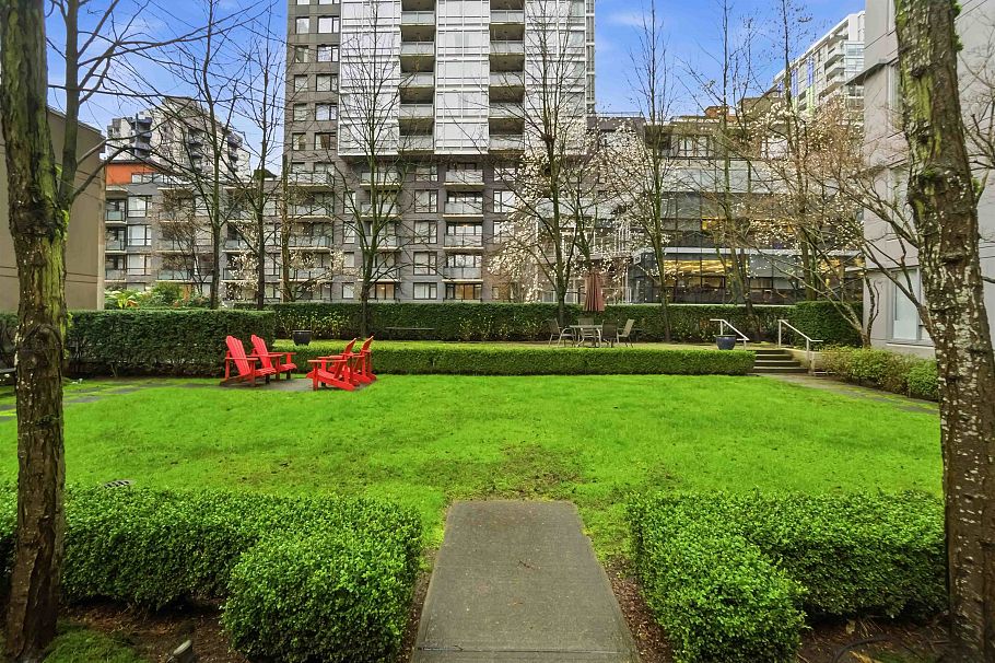 1701 1001 Richards Street Vancouver, BC - 28