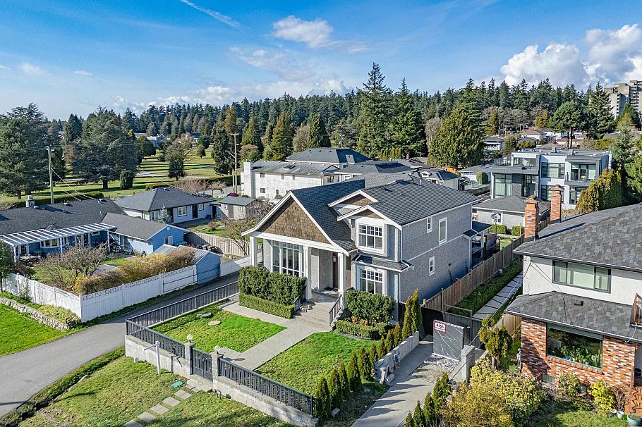 4133 Victory Street Burnaby, BC - 32