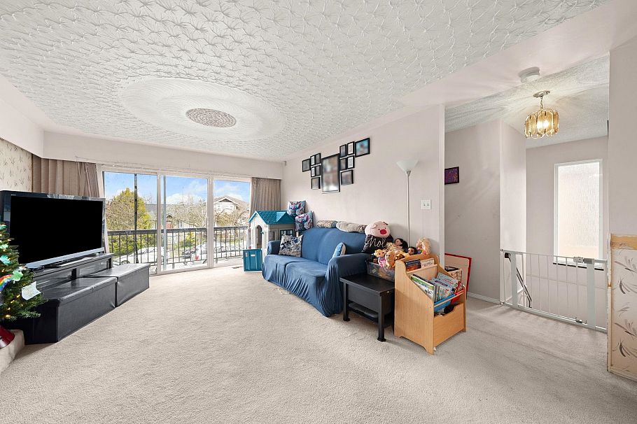 2540 E 24th Avenue Vancouver, BC - 7