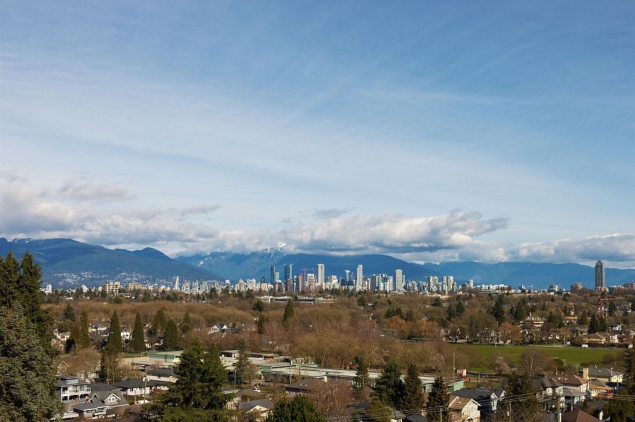 3250 W 20th Avenue Vancouver, BC - 13