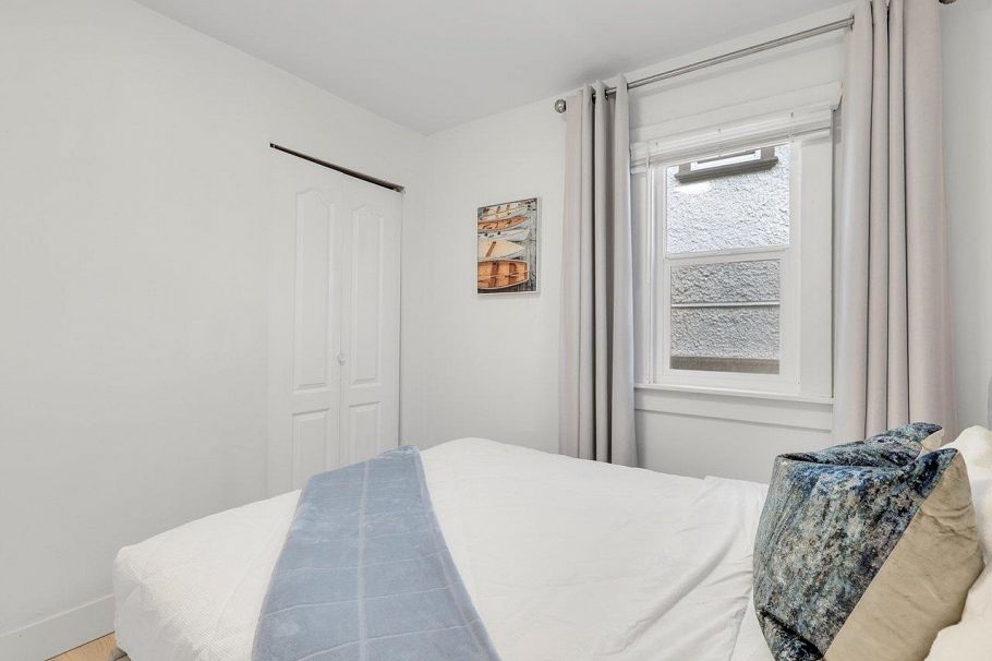 4168 Parker Street Burnaby, BC - 16