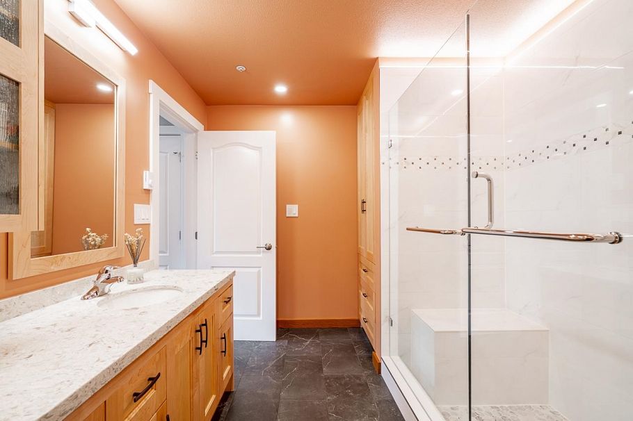 402 1281 Parkgate Avenue North Vancouver, BC - 24