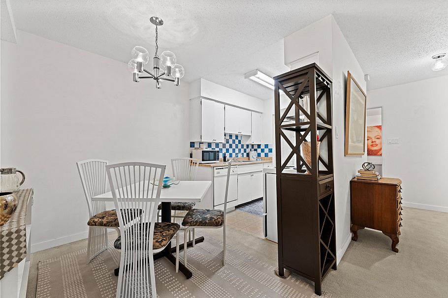 206 250 W 1st Street North Vancouver, BC - 6