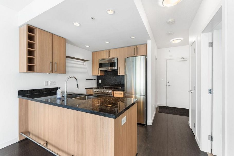 701 1708 Columbia Street Vancouver, BC - 6