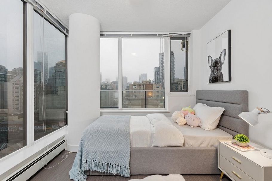 902 1325 Rolston Street Vancouver, BC - 19