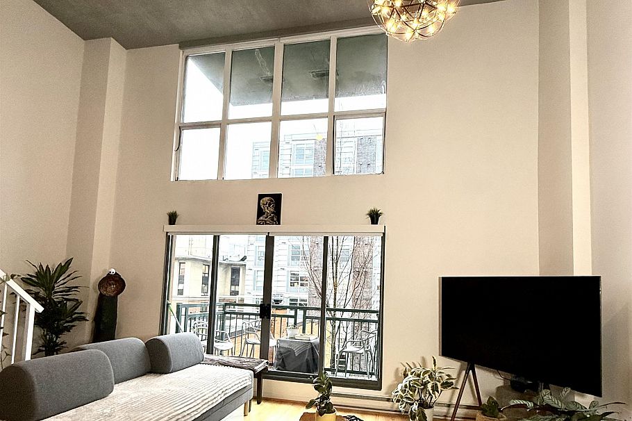 612 22 E Cordova Street Vancouver, BC - 3