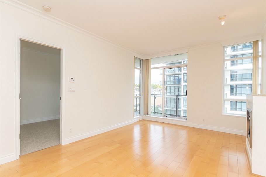 803 162 Victory Ship Way North Vancouver, BC - 4