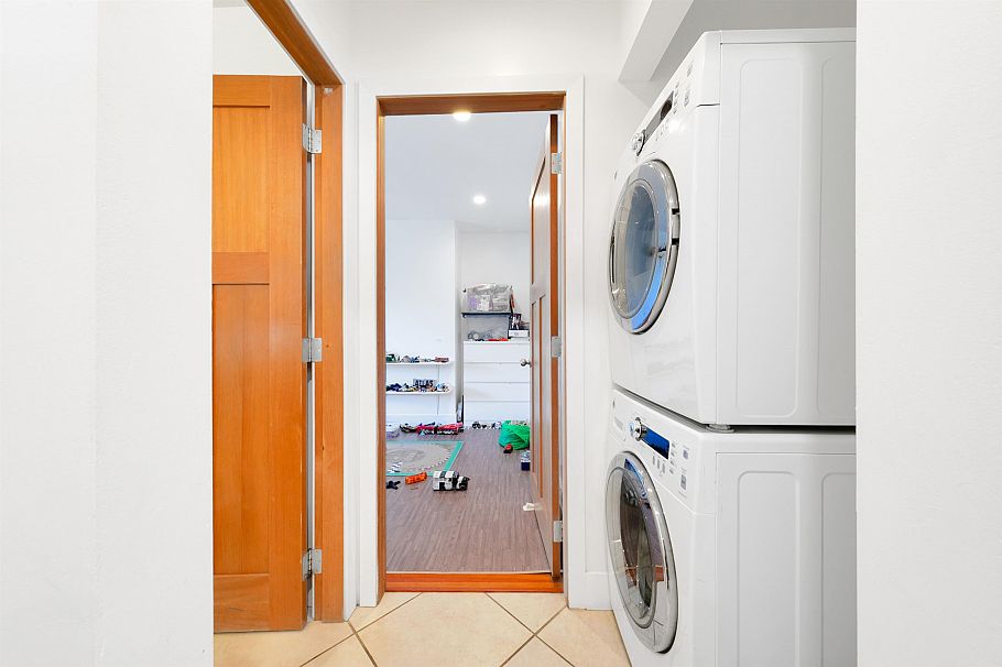 1847 Kitchener Street Vancouver, BC - 18