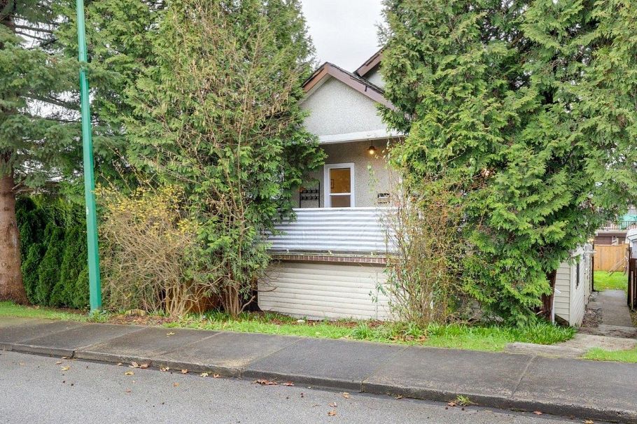 4168 Parker Street Burnaby, BC - 2