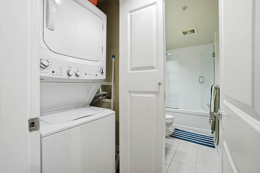 1701 1001 Richards Street Vancouver, BC - 18