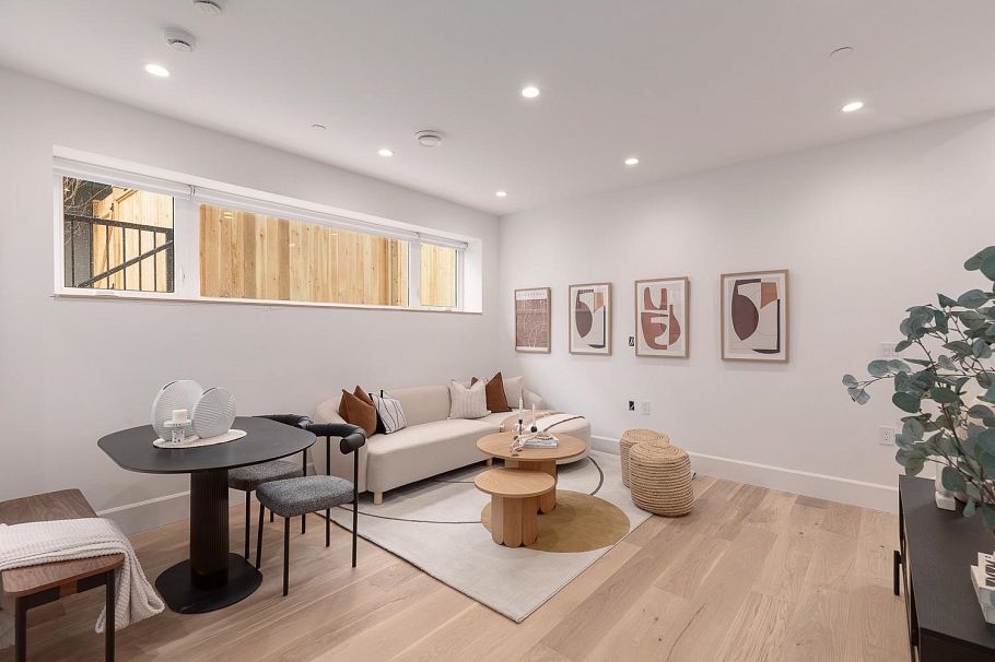 851 E 19th Avenue Vancouver, BC - 3