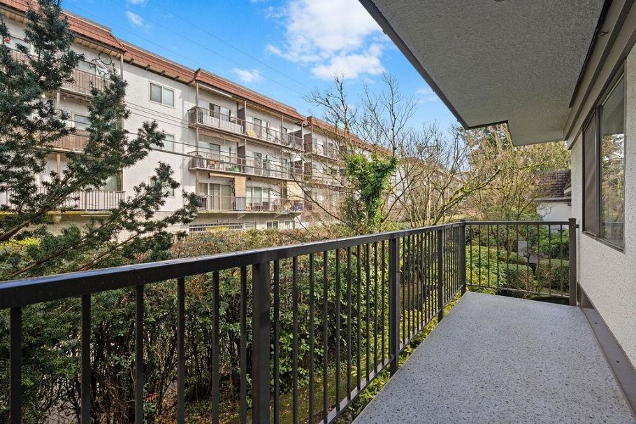 210 236 W 2nd Street North Vancouver, BC - 19