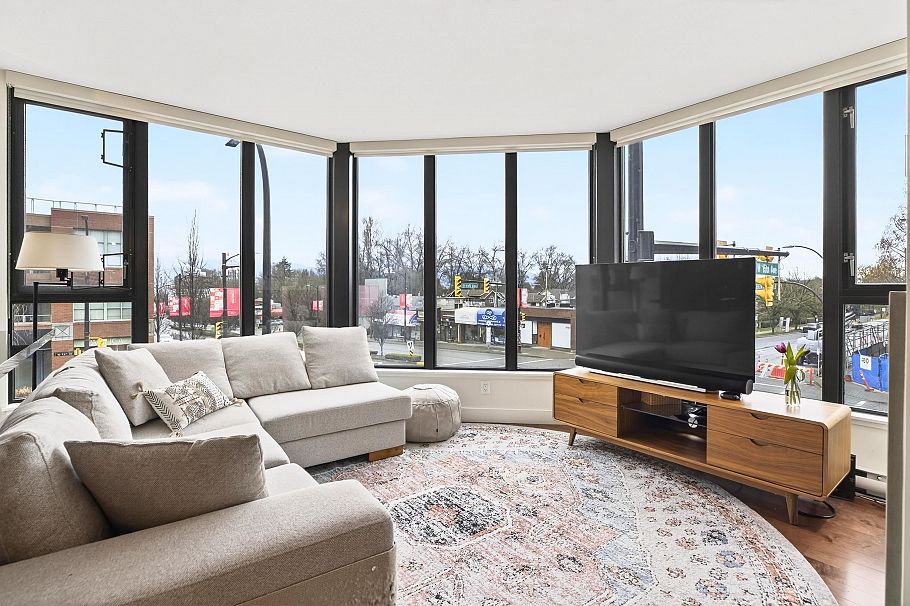 207 3228 Tupper Street Vancouver, BC - 1