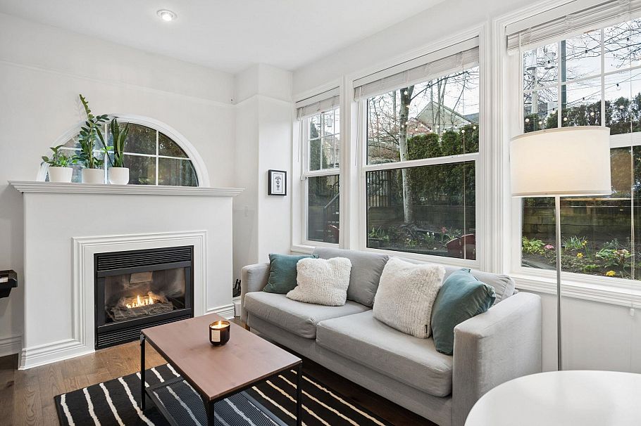 978 W 16th Avenue Vancouver, BC - 9