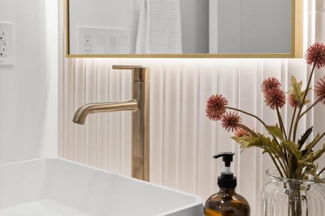 2 810 E 22nd Avenue Vancouver, BC - 18