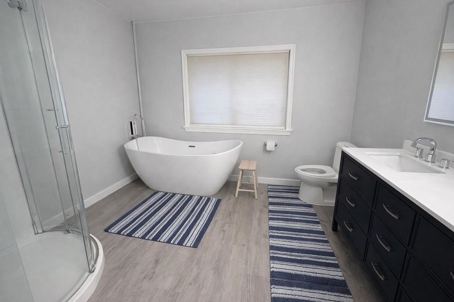 4450 Granville Street Vancouver, BC - 8