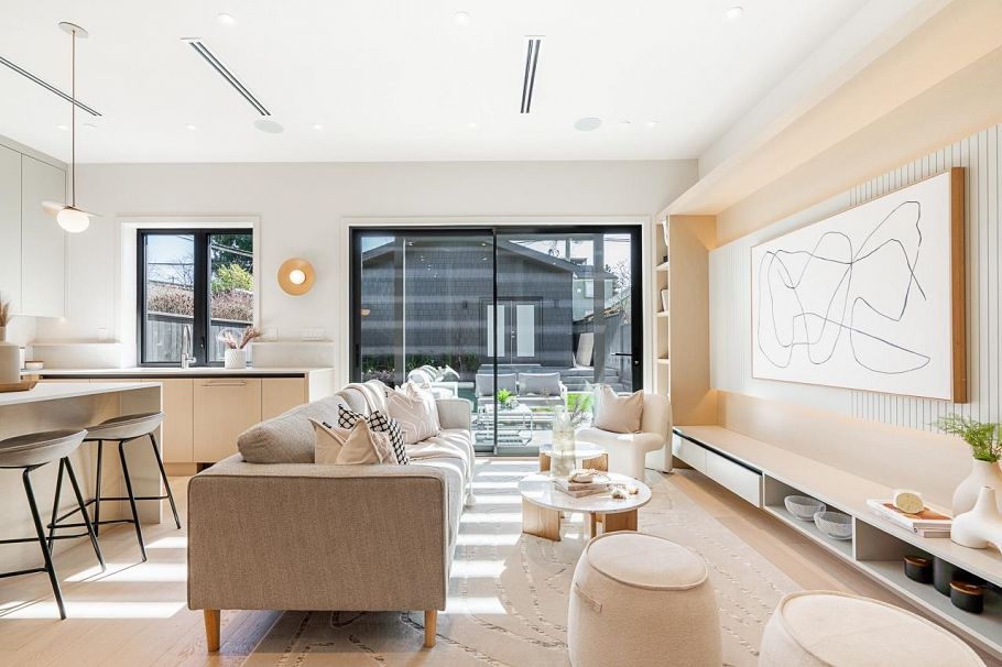 2 372 37 Avenue Vancouver, BC - 6