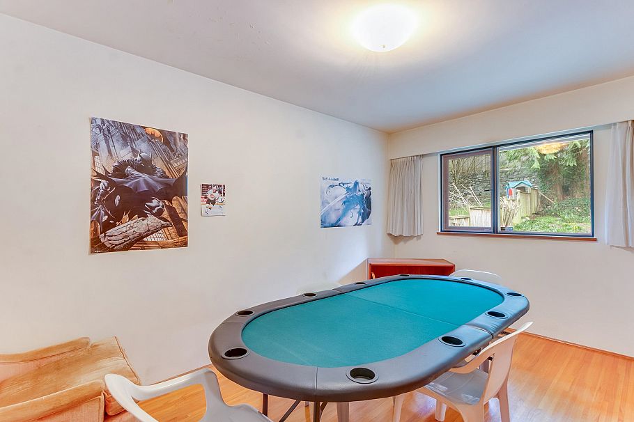 1928 Ridgeway Avenue North Vancouver, BC - 15