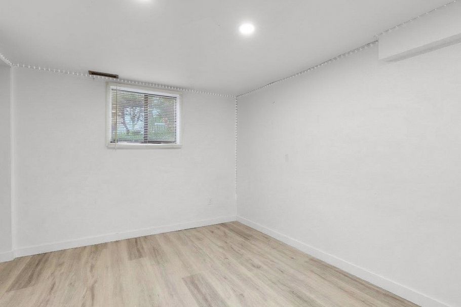 4168 Parker Street Burnaby, BC - 20