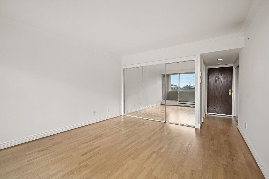 205 1600 Howe Street Vancouver, BC - 24