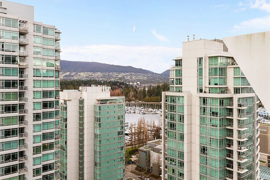 2006 620 Cardero Street Vancouver, BC - 8