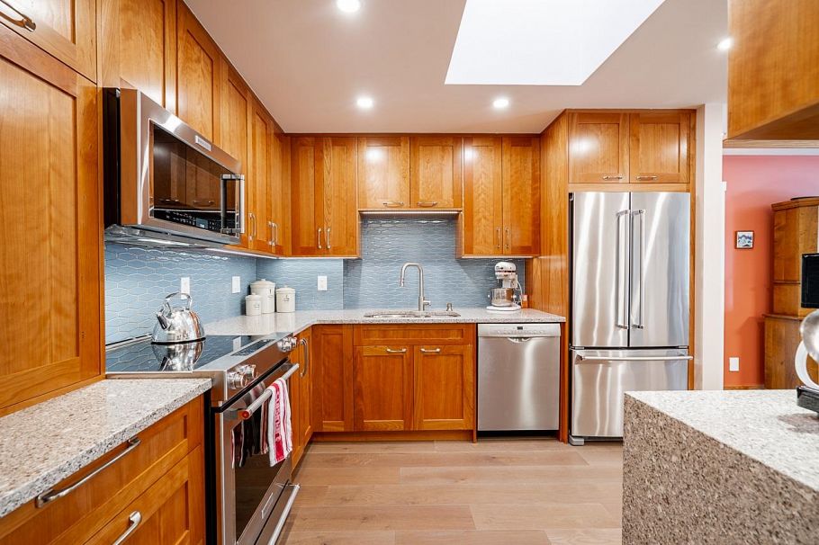 402 1281 Parkgate Avenue North Vancouver, BC - 3