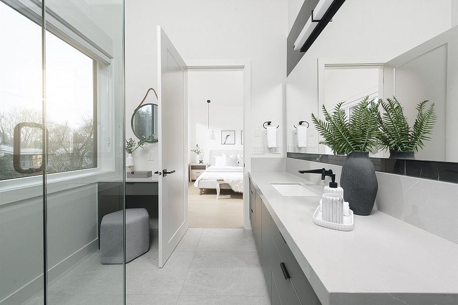 2 3232 W 38th Avenue Vancouver, BC - 12