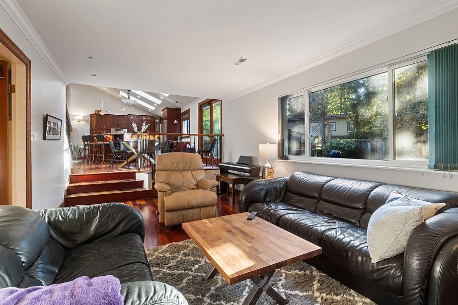 4529 Jerome Place North Vancouver, BC - 12