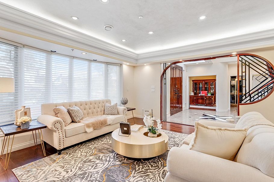 1088 W 42nd Avenue Vancouver, BC - 5