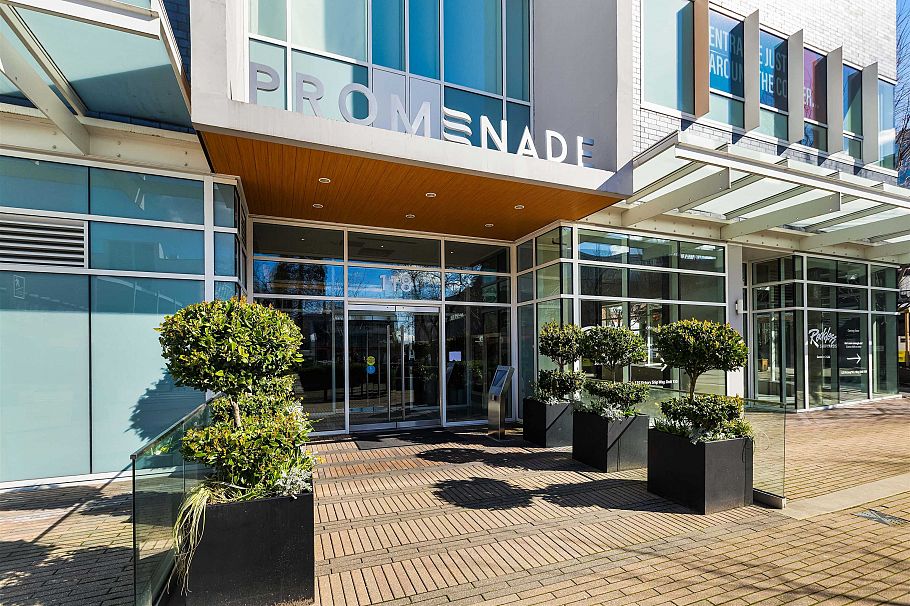 1210 118 Carrie Cates Court North Vancouver, BC - 34