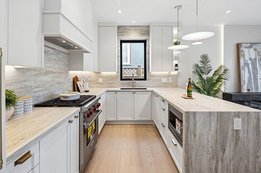 1 3036 W 13th Avenue Vancouver, BC - 12