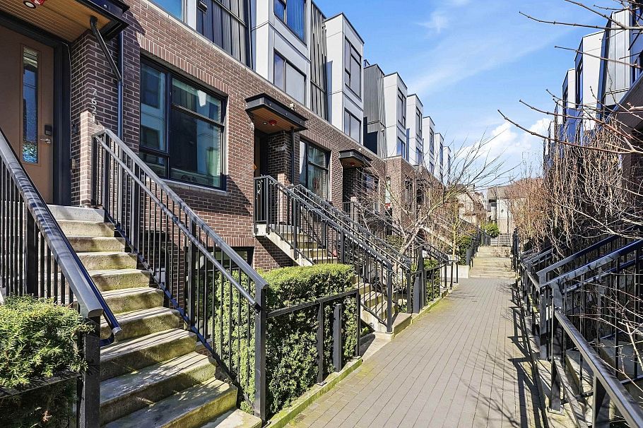 7623 Yukon Street Vancouver, BC - 5