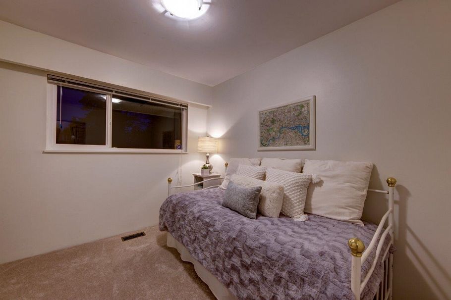 2693 Poplynn Drive North Vancouver, BC - 19