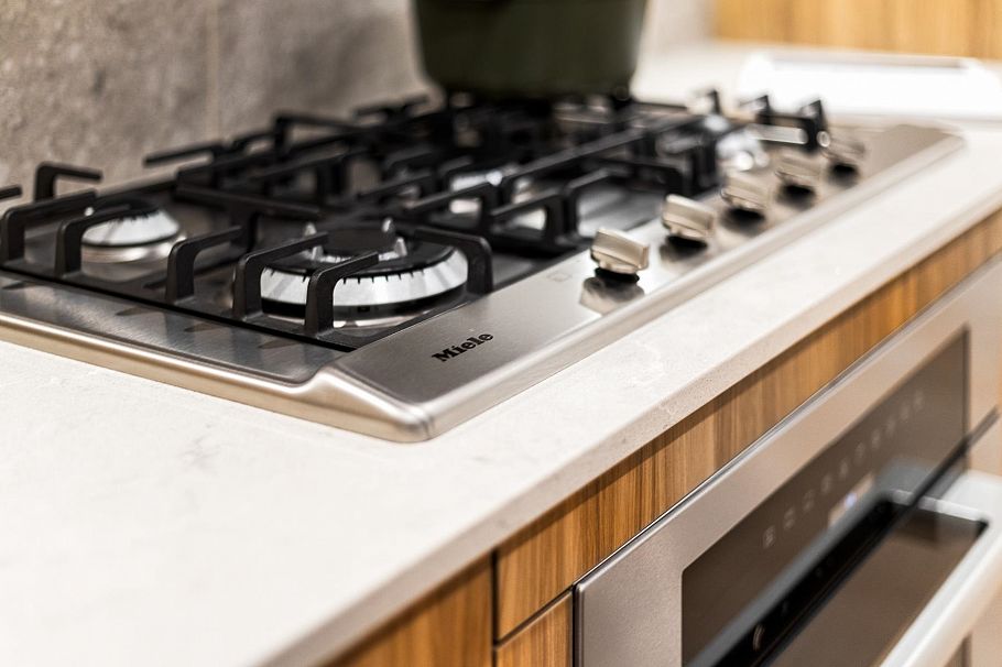 PH 1103 2325 Emery Court North Vancouver, BC - 12