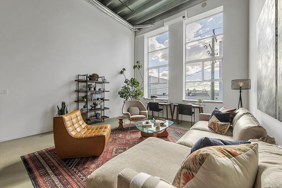 215 1220 E Pender Street Vancouver, BC - 5