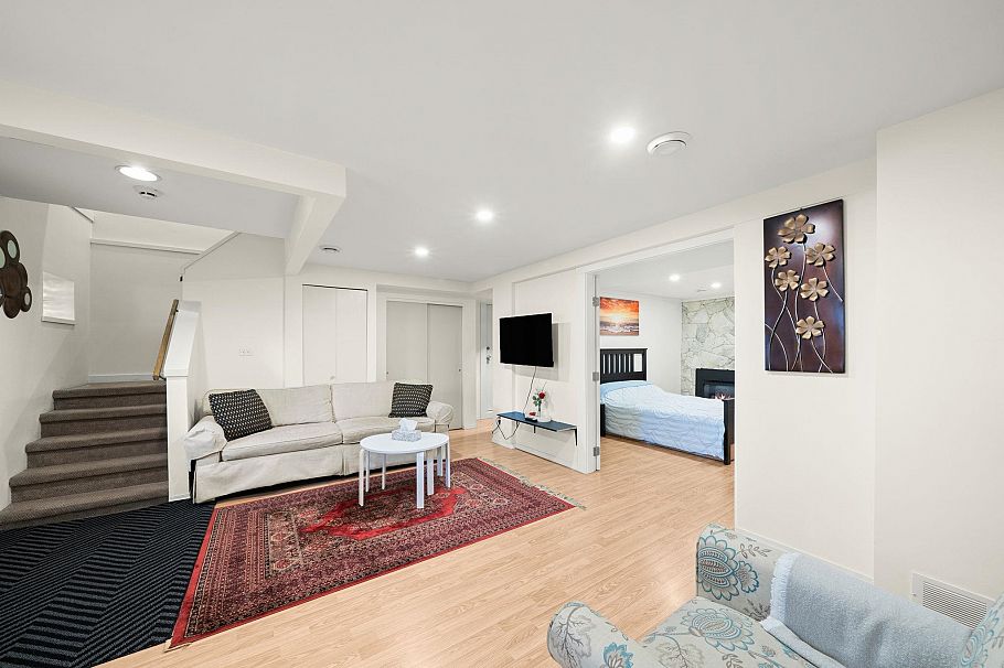 1436 Grand Boulevard North Vancouver, BC - 26