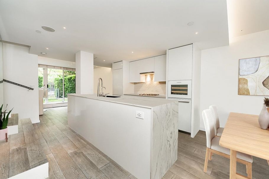 938 Beatty Street Vancouver, BC - 4