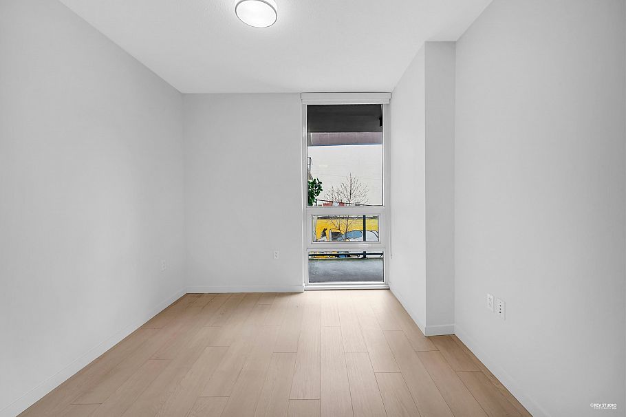 317 180 E 2nd Avenue Vancouver, BC - 5