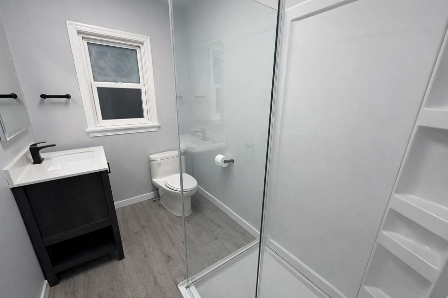 4450 Granville Street Vancouver, BC - 11